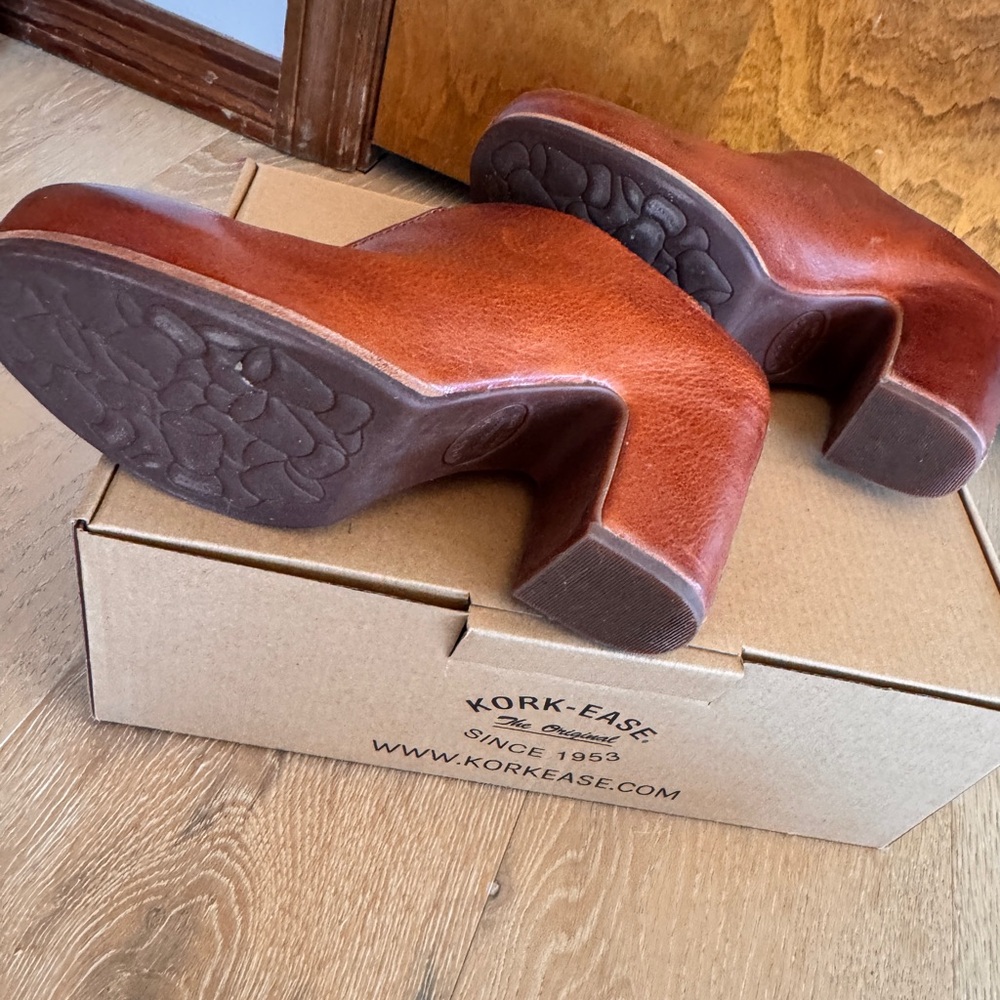 Kork-Ease Rich Brown Leather Mules - Picture 4 of 4